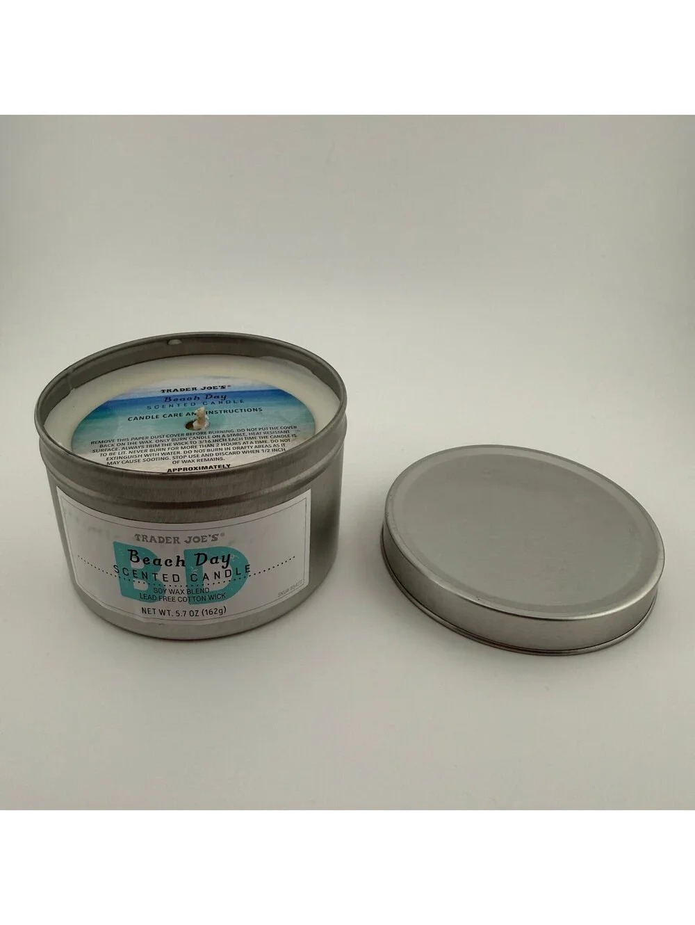 Trader Joe's Beach Day Scented Candle 5.7 oz - New & Limited